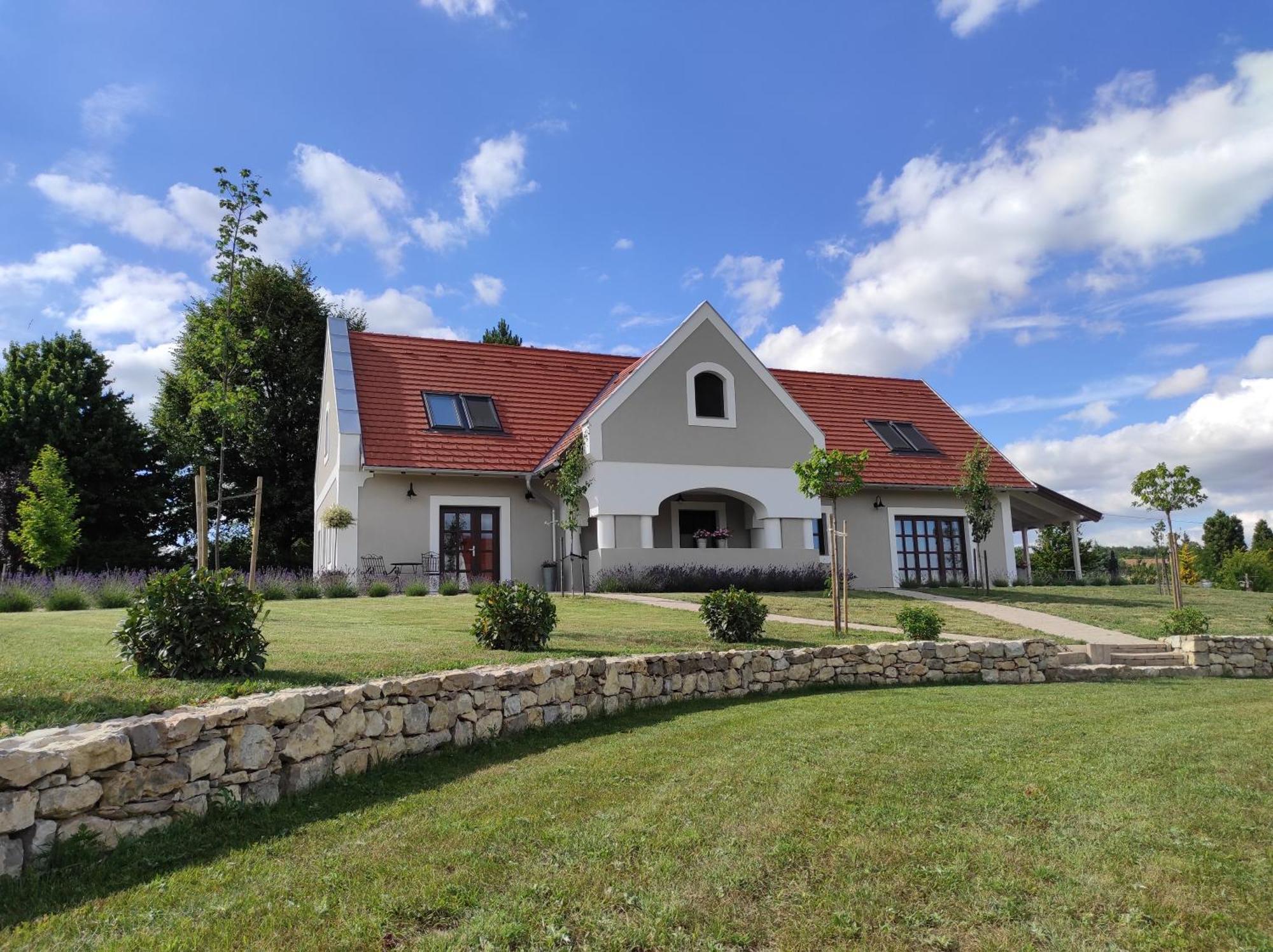Villa Tilia Vászoly Exterior photo